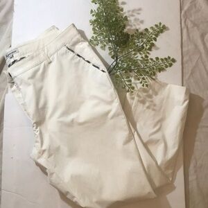 AQUASCUTUM  of London Ladies White Pants
